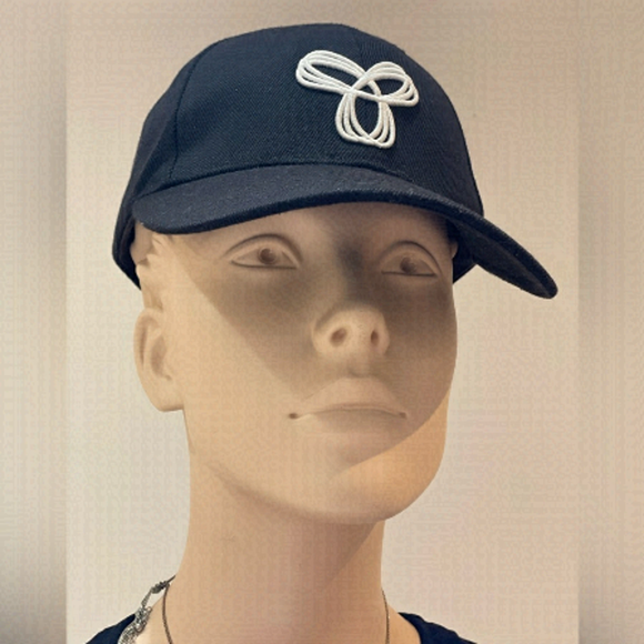 TNA Accessories - ARITZIA -TNA classic baseball hat one size Adjustable